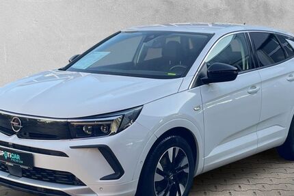 Opel Grandland (X) 138.000 km 16.990 &euro; Furtwangen 78120