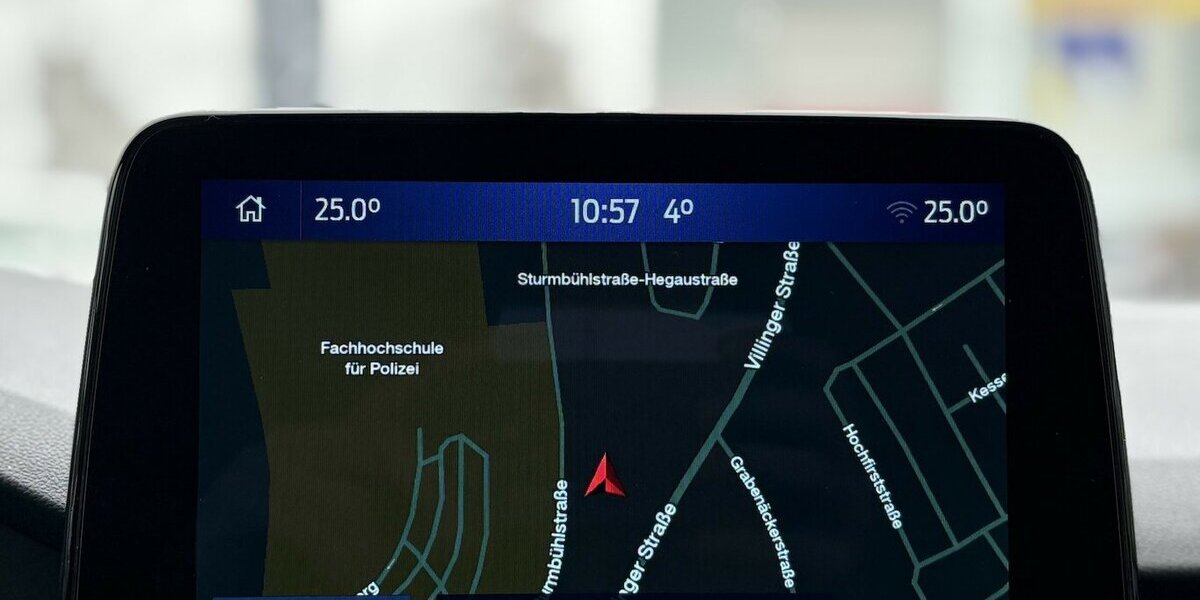 Ford Kuga Plug-In Hybrid ST-Line HEADUP/NAVI/KAMERA 29.500 km 20.900 &euro; Villingen-Schwenningen 78054