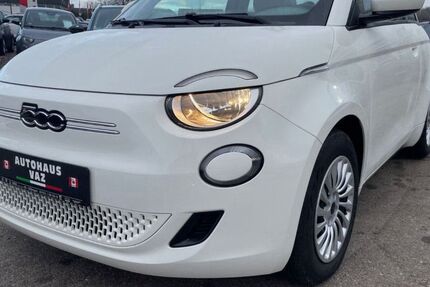 Fiat 500e 8.800 km 23.400 &euro; Villingen-Schwenningen 78052