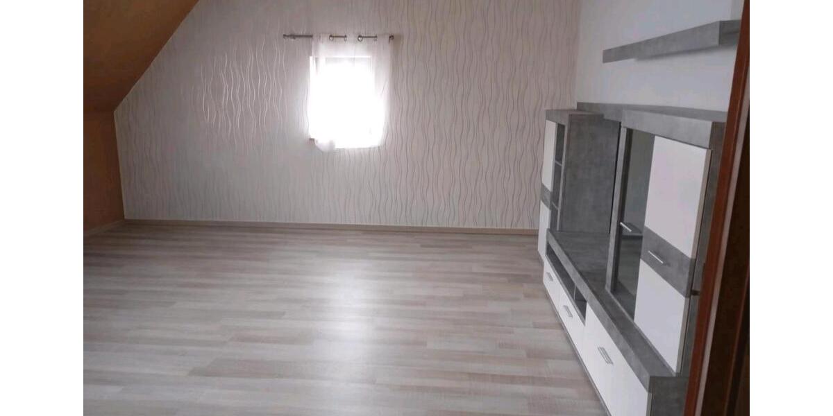 Etagenwohnung Hausen ob Verena - 3.5 Zimmer, 77 m&sup2;, 1.075&euro; | Angebot:26183223