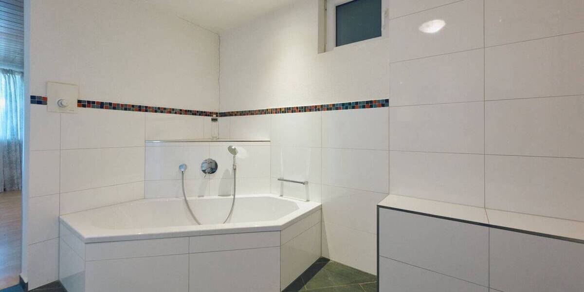 Einfamilienhaus Eschbronn Locherhof - 6 Zimmer, 163 m&sup2;, 780.000&euro; | Angebot:25670375