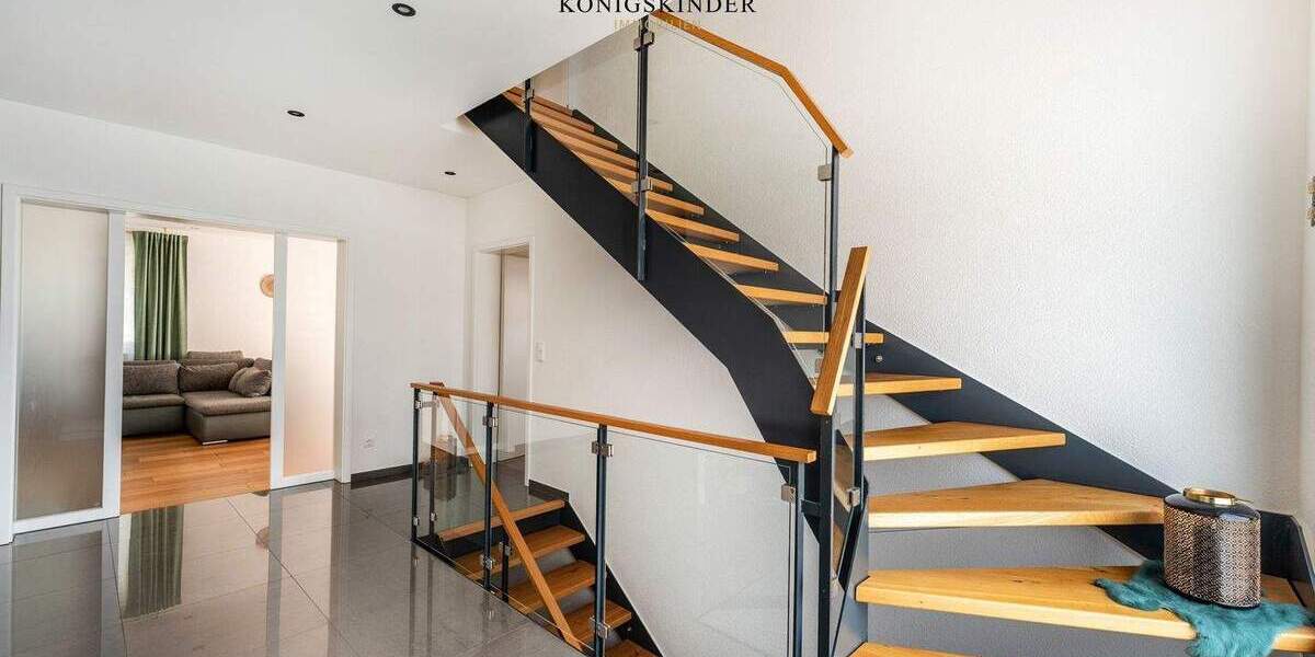 Einfamilienhaus Dunningen / Stampfe Dunningen - 8 Zimmer, 193 m&sup2;, 790.000&euro; | Angebot:25731506