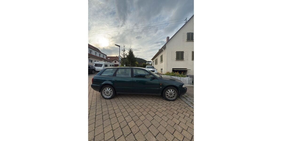 Audi A4 224.228 km 650 &euro; Rietheim-Weilheim 78604