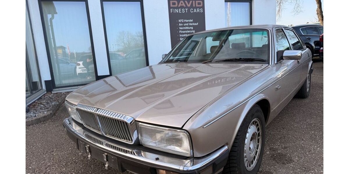 Jaguar XJ40 145.000 km 4.900 &euro; Bräunlingen 78199