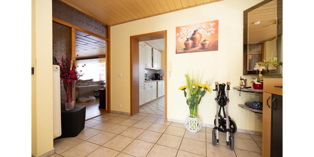 Etagenwohnung Villingen-Schwenningen Schwenningen - 5 Zimmer, 138 m&sup2;, 1.449&euro; | Angebot:26366170