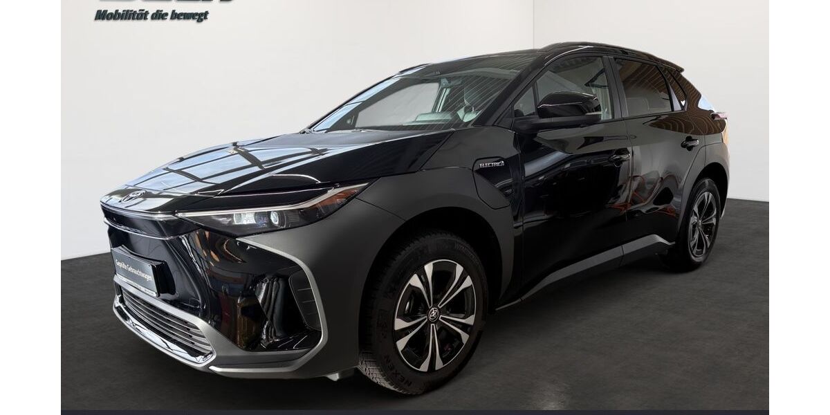 Toyota bZ4X 11.000 km 33.990 &euro; Villingen-Schwenningen 78048