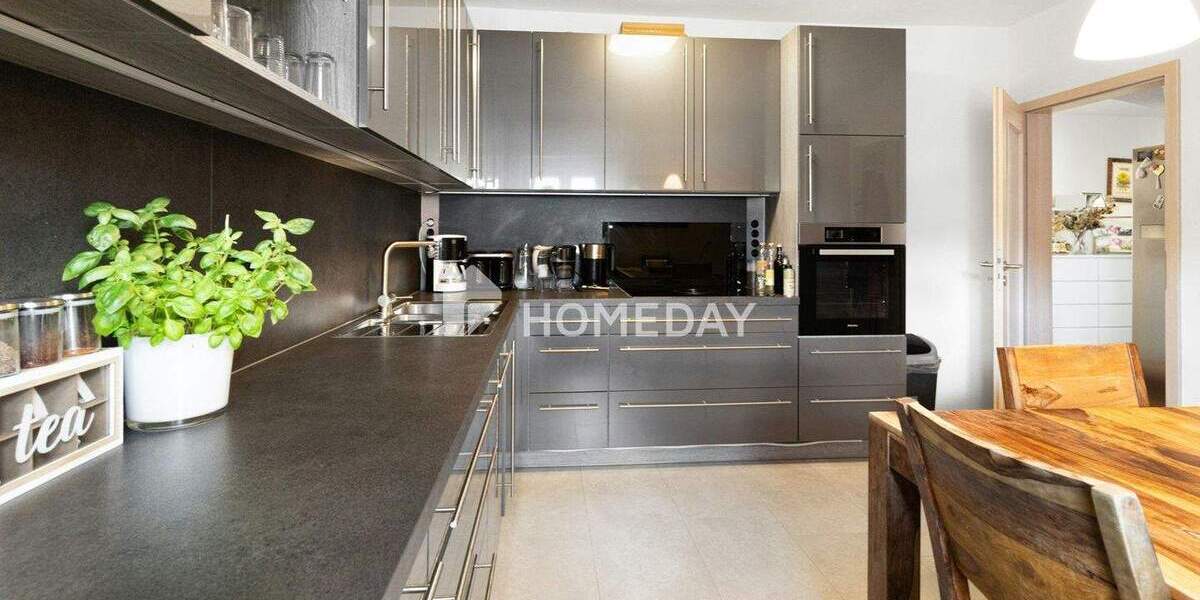 Mehrfamilienhaus, Wohnhaus Dunningen - 9 Zimmer, 240 m&sup2;, 1.180.000&euro; | Angebot:25685641