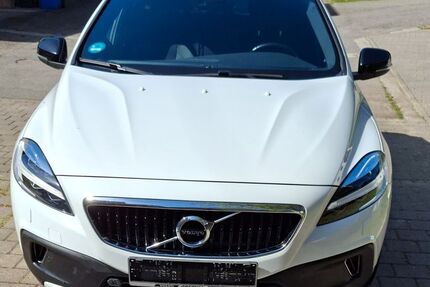 Volvo V40 Cross Country 123.725 km 14.300 &euro; Schenkenzell 77773