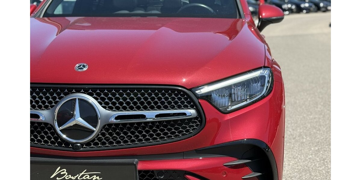 Mercedes-Benz GLC 300 d AMG/PANORAMA/4-MATIC/NAVI/MBUX/1.HAND 39.620 km 52.900 &euro; Villingen-Schwenningen 78054