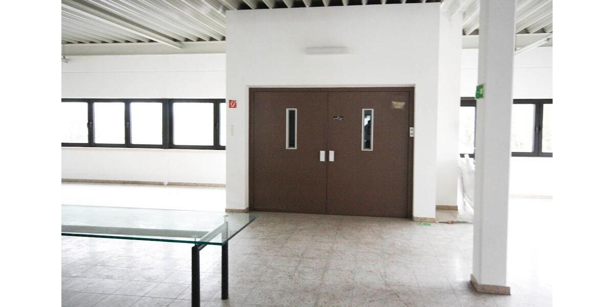 Gewerbeobjekt Villingen-Schwenningen Schwenningen - 333&euro; | Angebot:9537656