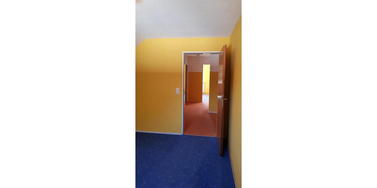 Dachgeschoßwohnung Oberndorf am Neckar - 2 Zimmer, 78 m&sup2;, 860&euro; | Angebot:24313503