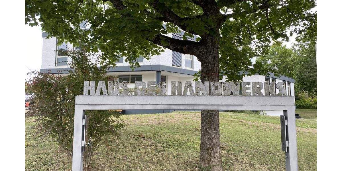 Gewerbeobjekt Villingen-Schwenningen Villingen - 3 Zimmer, 152 m&sup2;, 1.500&euro; | Angebot:25701115