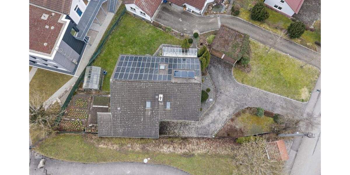 Einfamilienhaus Dietingen - 7 Zimmer, 306 m&sup2;, 497.000&euro; | Angebot:25776556