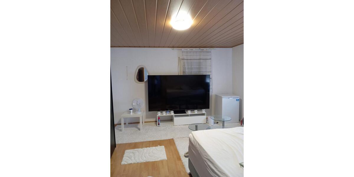 Erdgeschoßwohnung Villingen-Schwenningen Schwenningen - 1 Zimmer, 20 m&sup2;, 380&euro; | Angebot:25220901