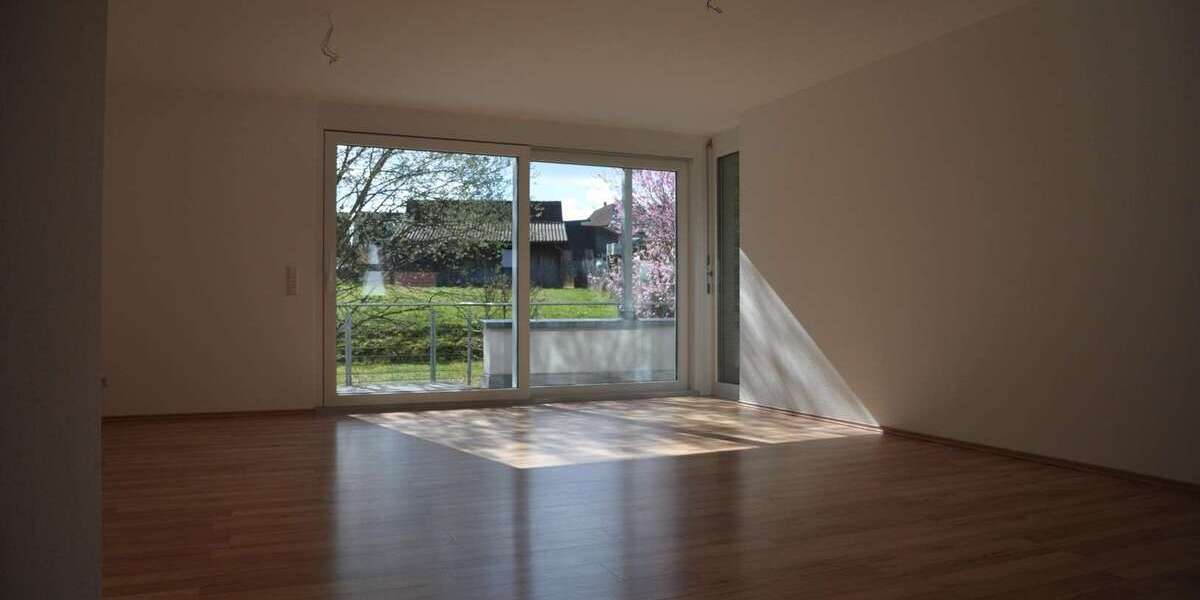 Etagenwohnung Aldingen - 4 Zimmer, 123 m&sup2;, 1.190&euro; | Angebot:26821473