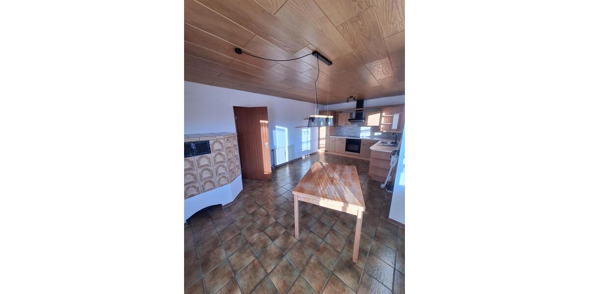 Erdgeschoßwohnung Tuttlingen - 3 Zimmer, 105 m&sup2;, 1.000&euro; | Angebot:25430717