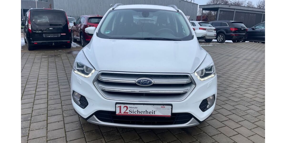 Ford Kuga 89.000 km 15.999 &euro; Donaueschingen 78166