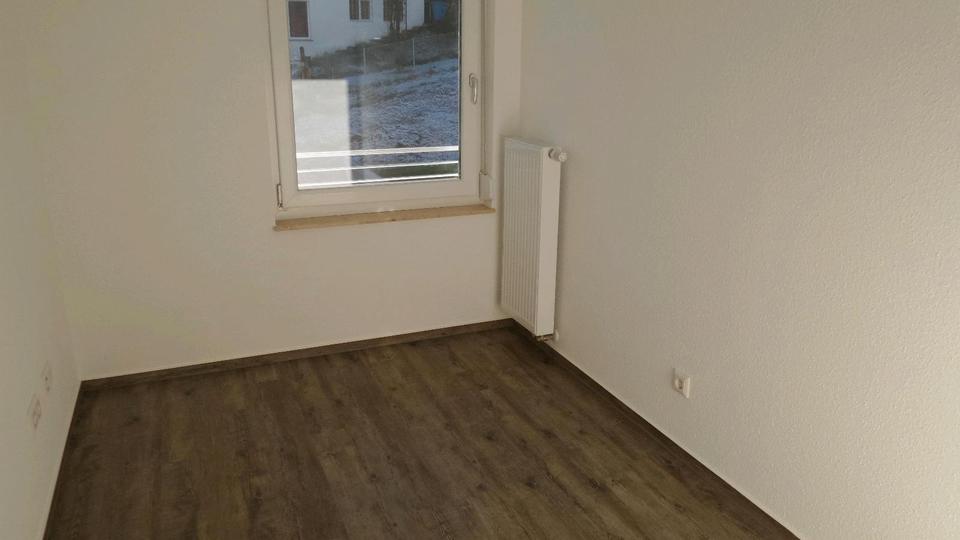 Reihenhaus Tuttlingen - 5.5 Zimmer, 136 m&sup2;, 479.000&euro; | Angebot:25972198