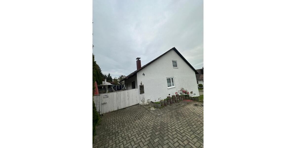 Mehrfamilienhaus, Wohnhaus Immendingen - 10 Zimmer, 225 m&sup2;, 400.000&euro; | Angebot:26414827