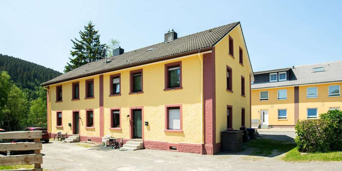 Einfamilienhaus Titisee-Neustadt Neustadt - 12 Zimmer, 400 m&sup2;, 494.900&euro; | Angebot:26978597