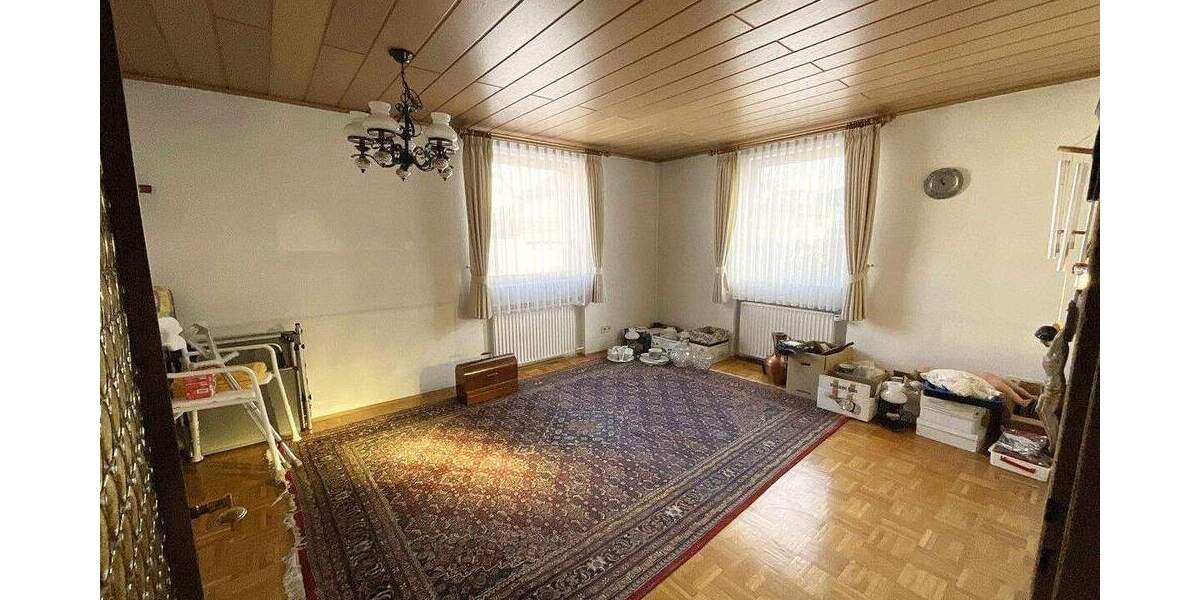 Mehrfamilienhaus, Wohnhaus Villingen-Schwenningen Villingen - 7 Zimmer, 215 m&sup2;, 559.000&euro; | Angebot:25685278
