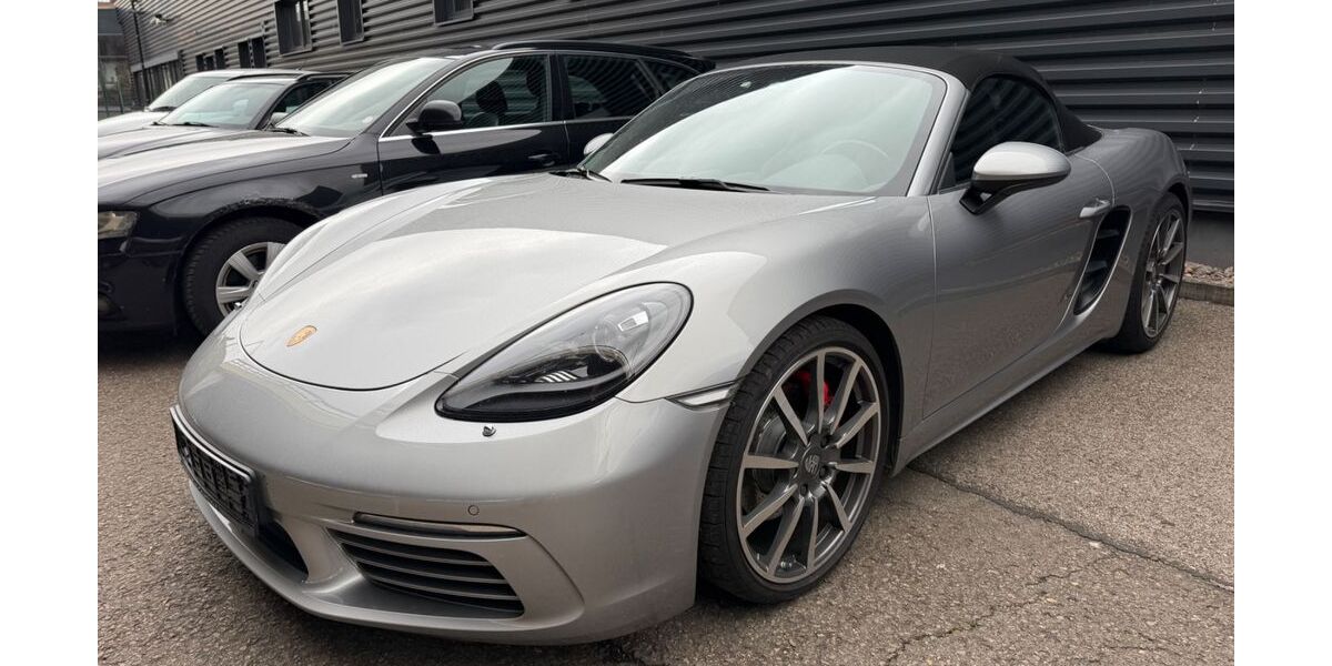Porsche Boxster 76.000 km 56.800 &euro; Rietheim-Weilheim 78604