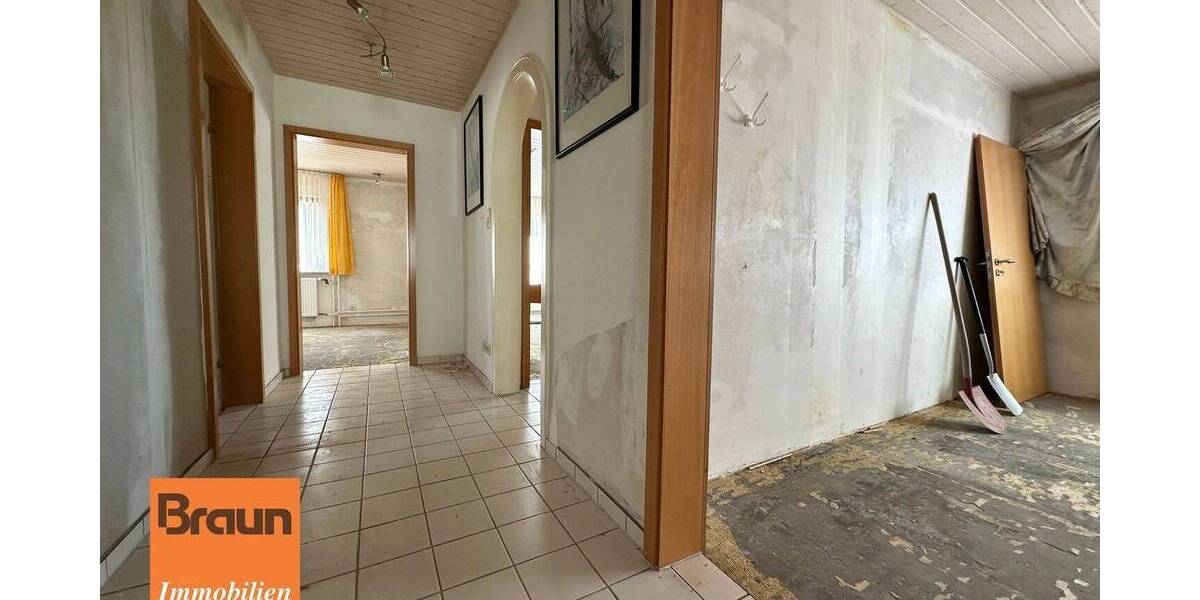 Mehrfamilienhaus, Wohnhaus Villingen-Schwenningen Schwenningen - 8 Zimmer, 202 m&sup2;, 369.000&euro; | Angebot:26243099