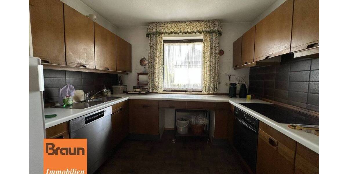 Mehrfamilienhaus, Wohnhaus Sankt Georgen im Schwarzwald Stadtgebiet - 5 Zimmer, 150 m&sup2;, 295.000&euro; | Angebot:26512820