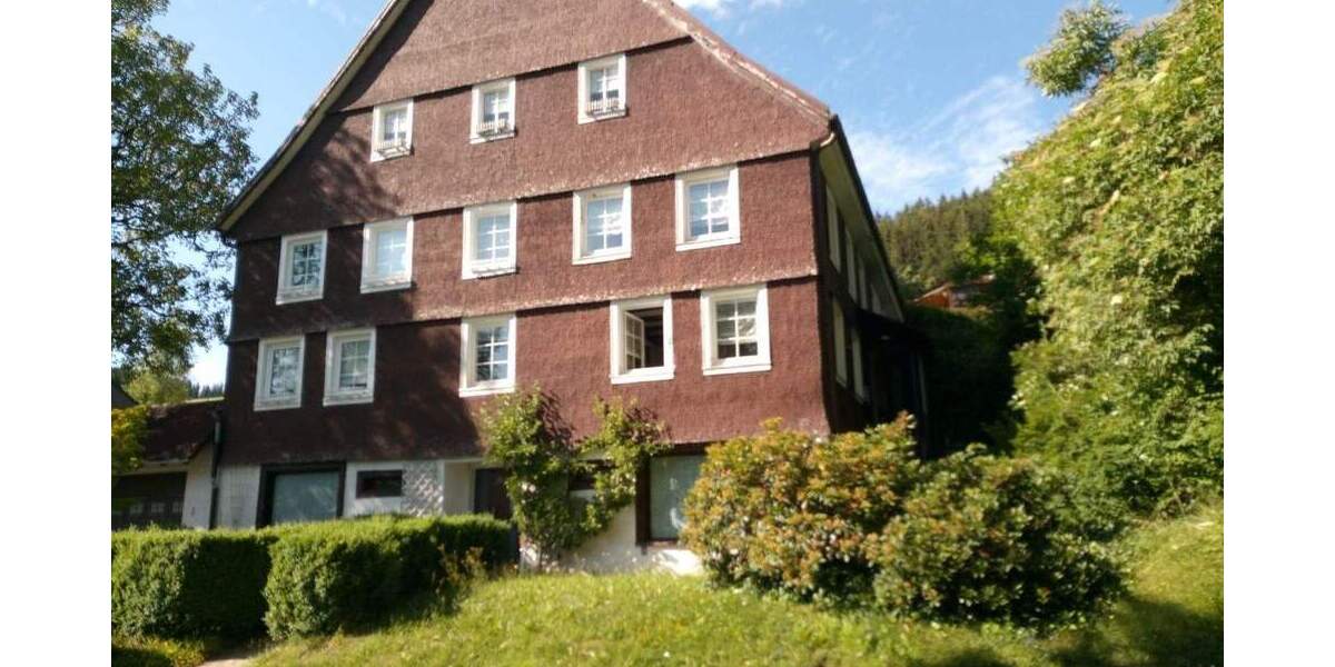 Einfamilienhaus Furtwangen im Schwarzwald Schönenbach - 7 Zimmer, 320 m&sup2;, 478.000&euro; | Angebot:25896640