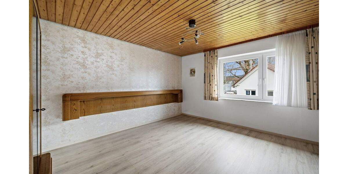 Einfamilienhaus Dietingen - 7 Zimmer, 306 m&sup2;, 497.000&euro; | Angebot:25776556