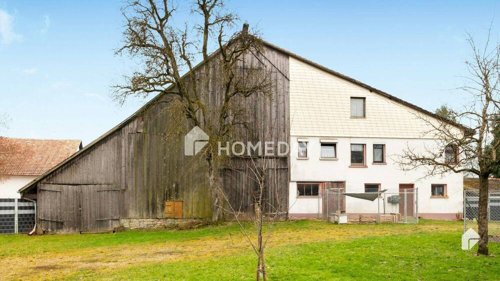 Bauernhaus, Landhaus Wutach Ewattingen - 7 Zimmer, 242 m&sup2;, 460.000&euro; | Angebot:25708372