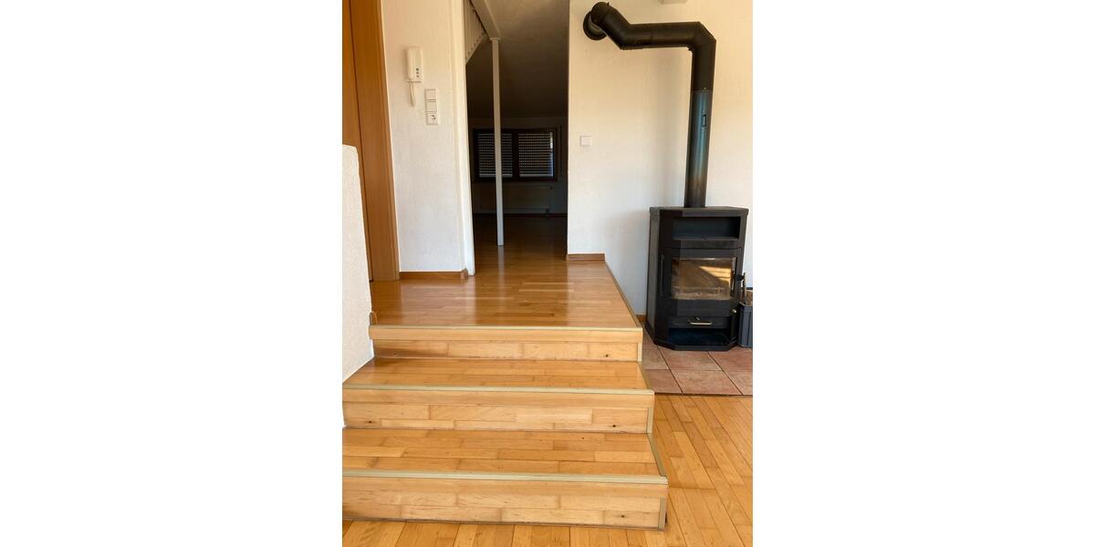 Etagenwohnung Frittlingen - 5 Zimmer, 123 m&sup2;, 800&euro; | Angebot:25719365