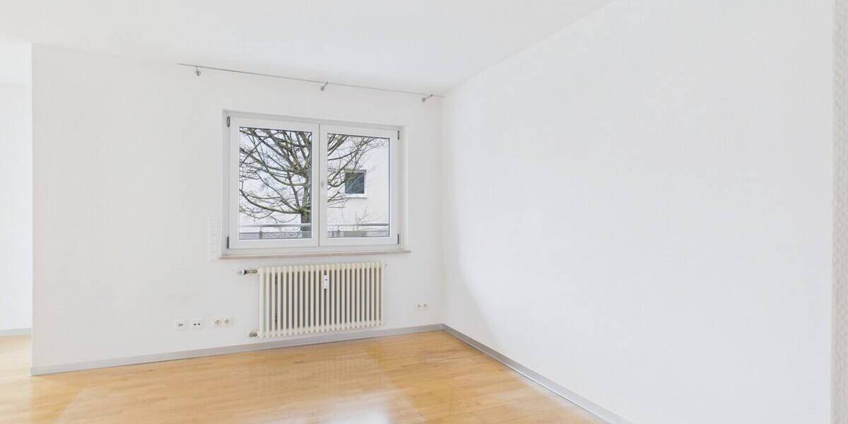 Etagenwohnung Rottweil - 2 Zimmer, 100 m&sup2;, 1.050&euro; | Angebot:25683396