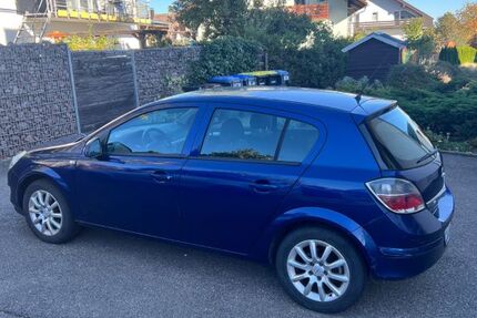 Opel Astra 117.000 km 2.700 &euro; Friedenweiler 79877