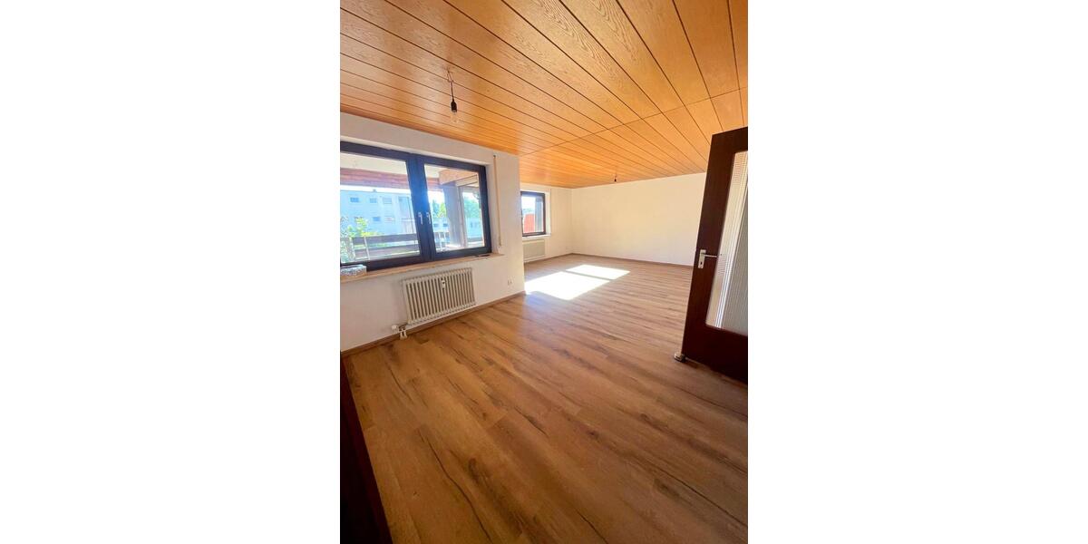 Etagenwohnung Rottweil - 3.5 Zimmer, 86 m&sup2;, 219.000&euro; | Angebot:27088375