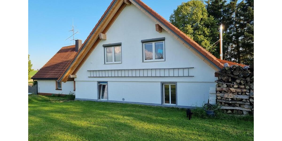 Doppelhaushälfte Friedenweiler - 7.5 Zimmer, 240 m&sup2;, 2.475&euro; | Angebot:26581249