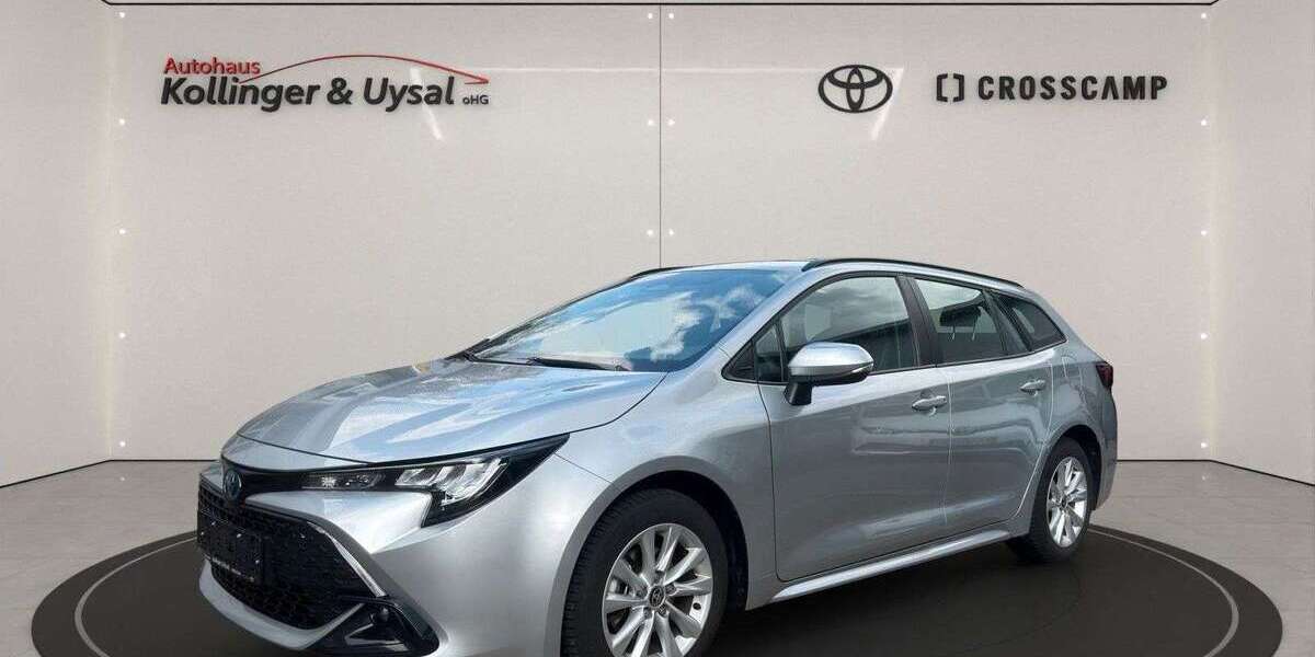 Toyota Corolla 29.600 km 22.980 &euro; Titisee-Neustadt 79822