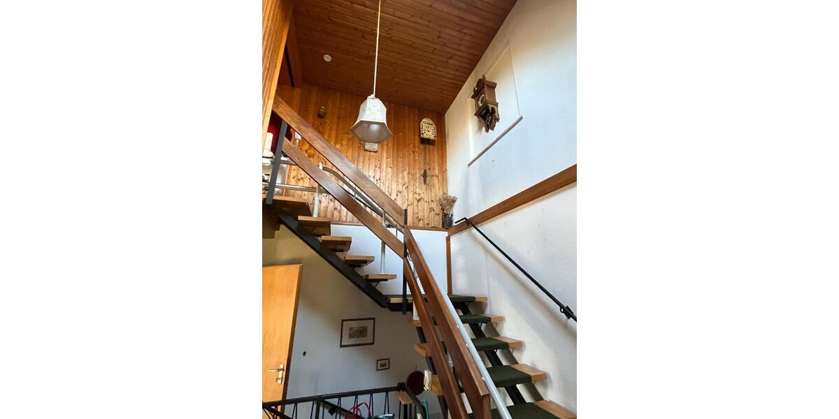 Einfamilienhaus Friedenweiler - 7.5 Zimmer, 185 m&sup2;, 390.000&euro; | Angebot:26958639