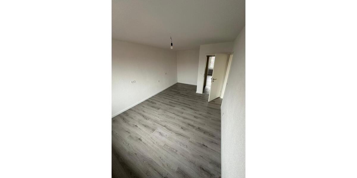 Etagenwohnung Tuttlingen - 5 Zimmer, 100 m&sup2;, 1.200&euro; | Angebot:25150366