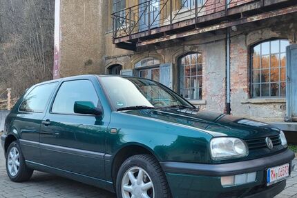 VW Golf 156.000 km 3.950 &euro; ROTTWEIL 78628