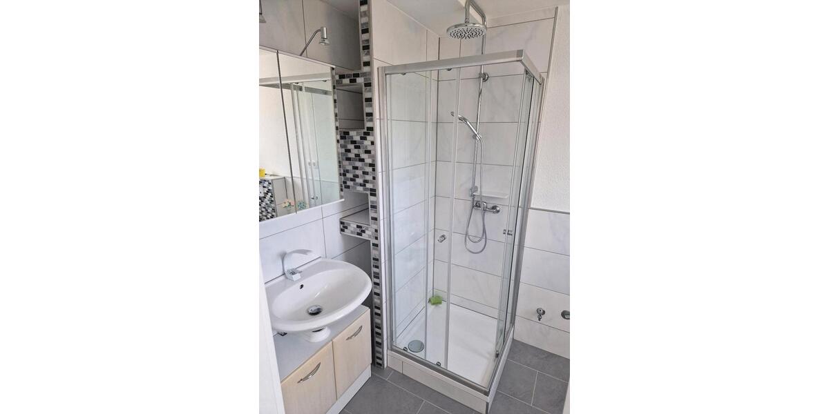 Dachgeschoßwohnung Wehingen - 4 Zimmer, 80 m&sup2;, 900&euro; | Angebot:25932440