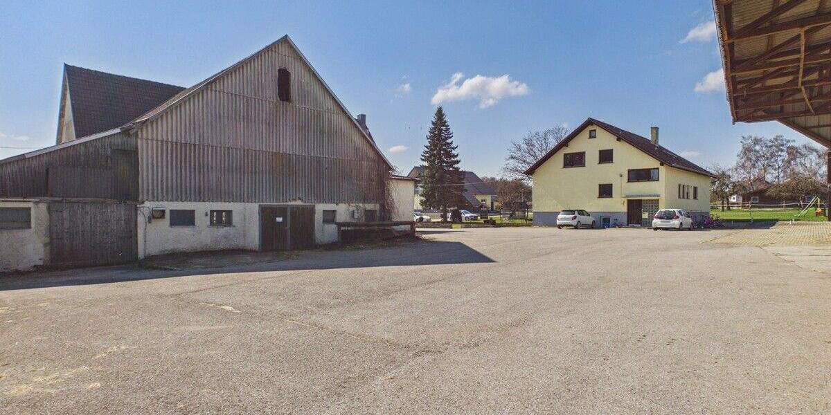 Mehrfamilienhaus, Wohnhaus Rottweil Hochwald - 1 Zimmer, 200 m&sup2;, 695.000&euro; | Angebot:25897861