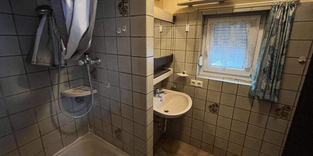 Mehrfamilienhaus, Wohnhaus Tuttlingen - 6 Zimmer, 137 m&sup2;, 389.000&euro; | Angebot:25732041