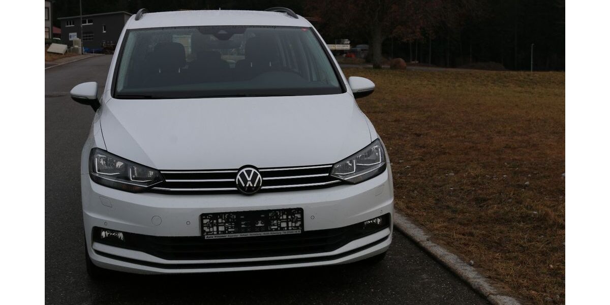 VW Touran 139.000 km 20.990 &euro; Aichhalden-Rötenberg 78733