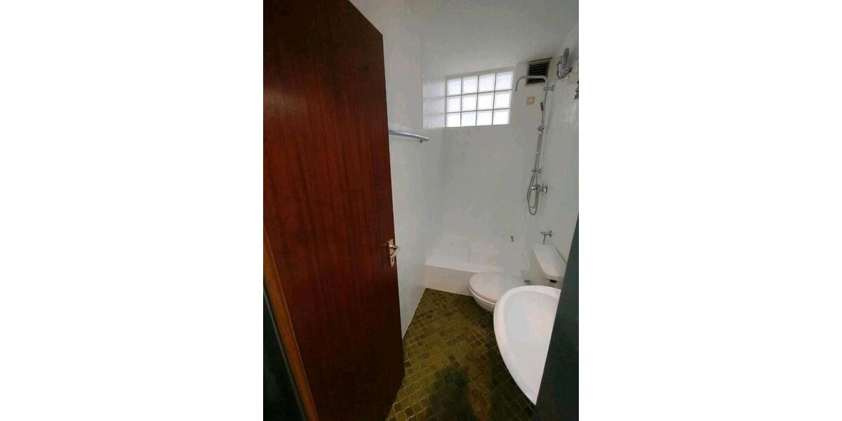 Dachgeschoßwohnung Villingen-Schwenningen Schwenningen - 1 Zimmer, 29 m&sup2;, 590&euro; | Angebot:26562333