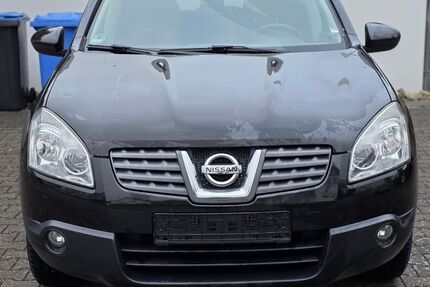 Nissan Qashqai 174.500 km 3.199 &euro; Tuttlingen 78532