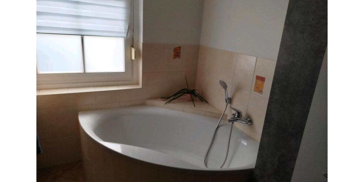 Erdgeschoßwohnung Triberg im Schwarzwald - 4 Zimmer, 107 m&sup2;, 210.000&euro; | Angebot:25886819