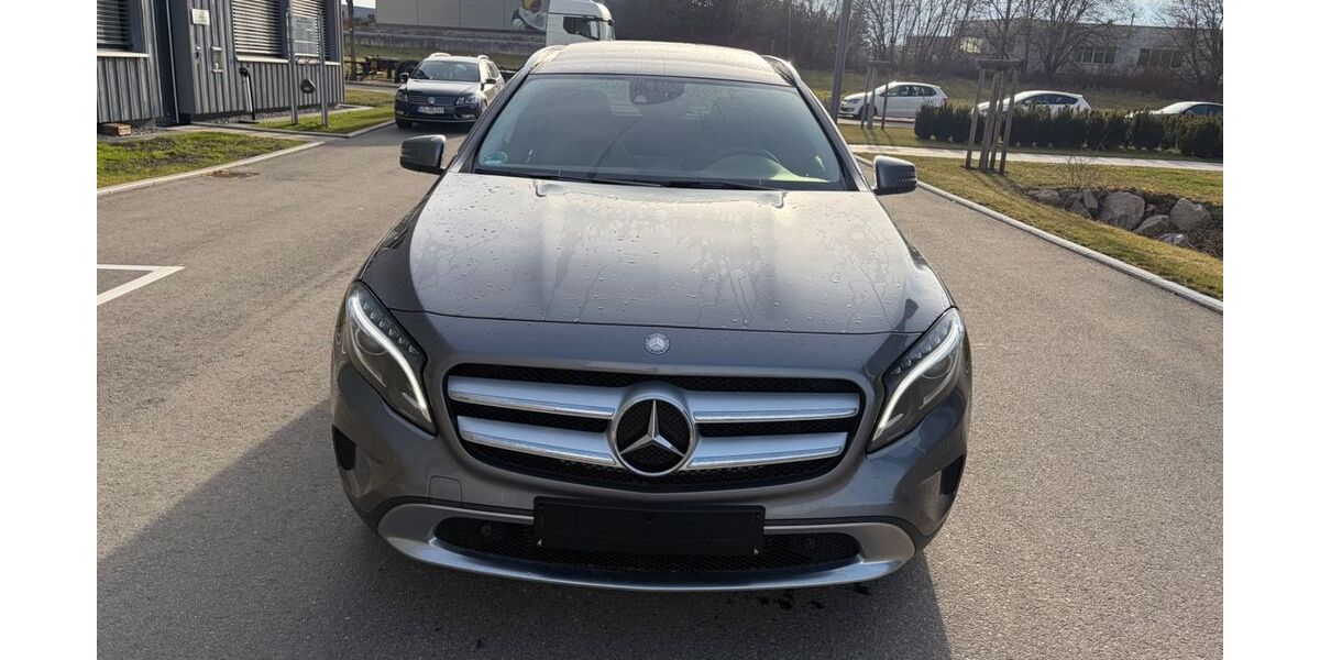 Mercedes-Benz GLA 220 210.000 km 13.999 &euro; Donaueschingen 78166