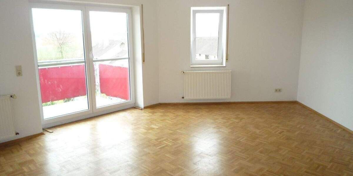 Etagenwohnung Hüfingen - 3 Zimmer, 87 m&sup2;, 680&euro; | Angebot:25801211