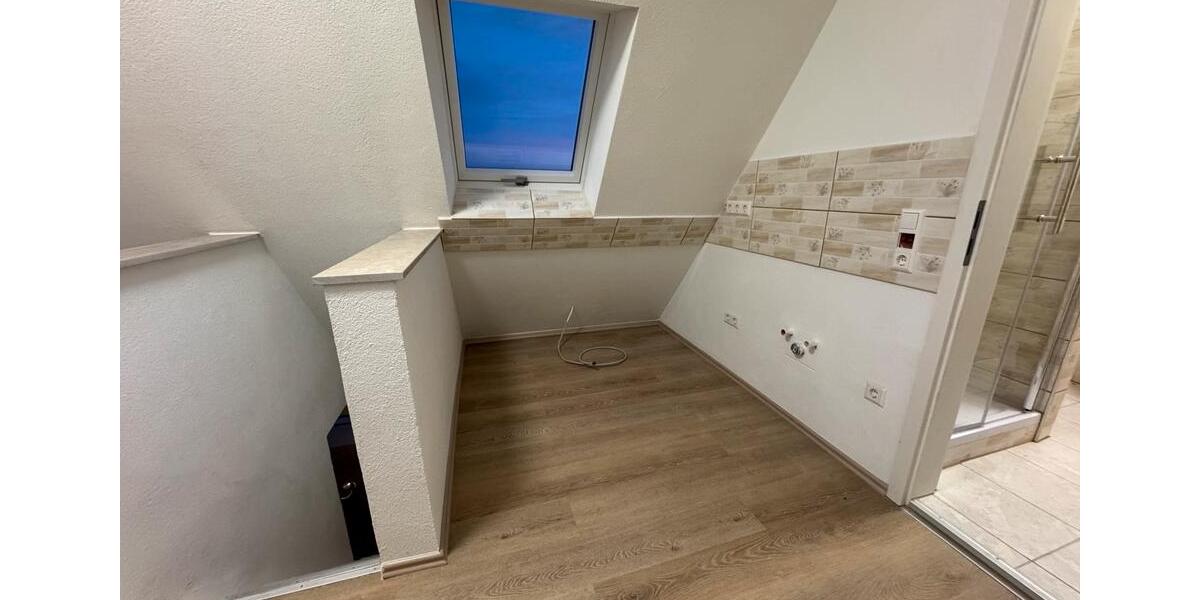 Dachgeschoßwohnung Zimmern ob Rottweil - 2 Zimmer, 50 m&sup2;, 600&euro; | Angebot:26415086